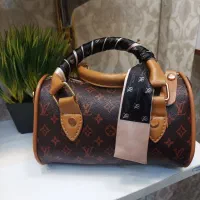 کیف در تنوع بالا و کیفیت بالا با قیمت مناسب