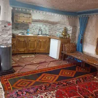 سوییت صخره ای با تمام امکانات رفاهی مجهز به کرسی