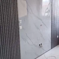 نصب واجرای انواع ترمو ماربل دیوار پوش قرنیز پارکت
