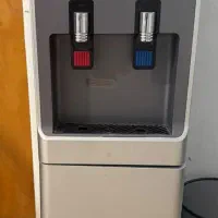 آبسردکن ایستاده