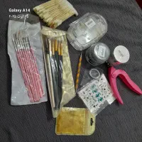 وسایل کاشت ناخن ب فروش می رسد