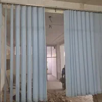 پرده عمودی با چوب پرده