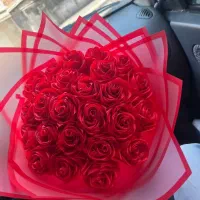 گل رز روبانی