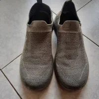 کتانی سایز ۴۲