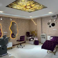 فروش ویژه همه تجهیزات سالن. تخت مژه ، میز ناخن..