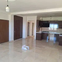 آپارتمان ۹۰متری مرکزشهر خشکبیجار