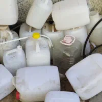 بیست لیتری|ظروف نگهدارنده، پلاستیکی، یک‌بارمصرف|بروجن, |دیوار