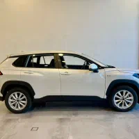 تویوتا کرولا کراس هیبرید 2025