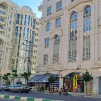 فروش مغازه ۴۰ متری .برج شفق ۲۴ و ۲۵
