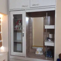 یک عدد تخت و میز ارایش|تخت و سرویس خواب|اهواز, دغاغله|دیوار