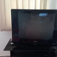 تلویزیون ۳۰ اینچ سامسونگ همراه با میز