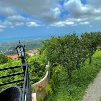 یک قطعه زمین ۱۳۲۵ متری