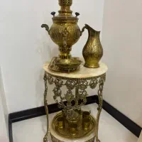 میز برنز و سماور و لیوان