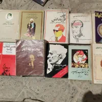 تعداد ۲۰۰جلد کتاب قدیمی