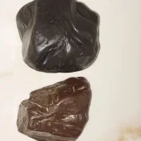 دوعدد سنگ زیبا مشکوک به شهاب سنگ