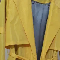 بارونی زرد خفن|لباس|رشت, منظریه|دیوار