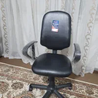 صندلی اداری جک دار در حد نو|مبلمان اداری|ساوه, |دیوار