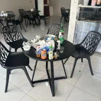 میز و صندلی