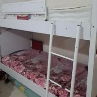 تخت دو طبقه به همراه دو تشک نارسیس