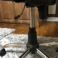 صندلی چرخ دار چرمی با دسته های تنظیم ارتفاع|صندلی و نیمکت|تهران, فردوس|دیوار