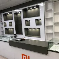 دکور موبایل فروشی  در حد نو