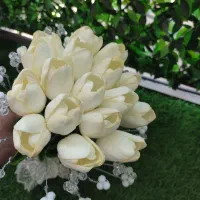 دسته گل عروس