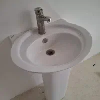 رو شویی پایه دار همراه آینه و باکس