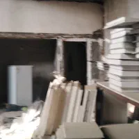 سالن مرتفع  با درب ها بلند