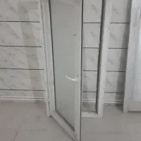 درحمام وپنجره