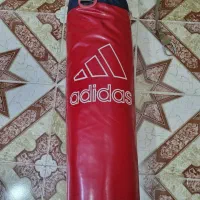 کیسه بوکس به همراه دستکش