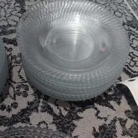 تعدادی بشقاب