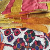 تعدادی دستکش کار