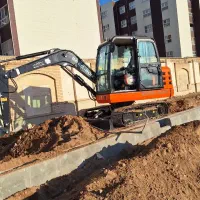 اجاره مینی بیل و بیل میکانیکی (باقریان)|خدمات حمل و نقل|قم, میرزائیه|دیوار