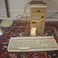 کامپیوتر قدیمی خانگی