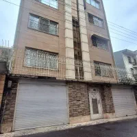 175متر قلب خیابان معلم رشت