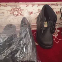 کفش کار|کیف، کفش، کمربند|دهلران, |دیوار