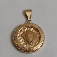 مدال ورساچه تمام طلا