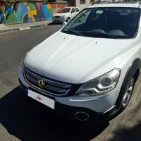 سواری هاچبک دانگ فنگ (H30)