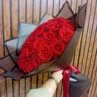 ۲۰شاخه رز هلندی فقط۱۱۸۰تزیین هم رایگان