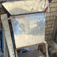 دستگاه آبغوره گیری همراه با پرس