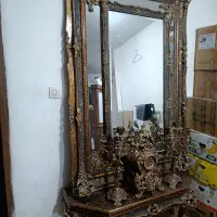 کنسول و اینه و شمعدان و ساعت
