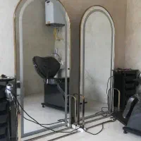 صندلی و آینه