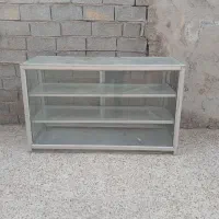 ویترین المینیومی