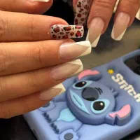 آموزش دوره صفر تا صد کاشت ناخن با مدرک فنی حرفه ای
