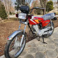 هندا۱۲۵مدل۸۵پلاک ملی مدارک کامل درحد