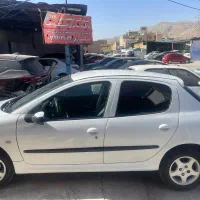 206 تیپ ۶مدل ۹۰ معاوضه با تصادفی|خودرو سواری و وانت|شیراز, شهرک امیر کبیر|دیوار