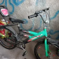 لاستیک هاش نو هستند و ترمز هایش خوبند