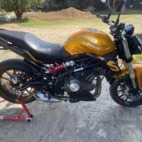 بنلی سیصد جفت سیلندر