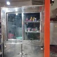 مقداری لوازم سفره خانه و سوپر مارکت