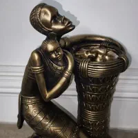 مجسمه مادر و فرزند